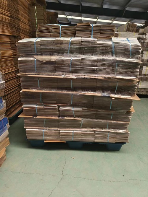 牛皮纸快递纸箱